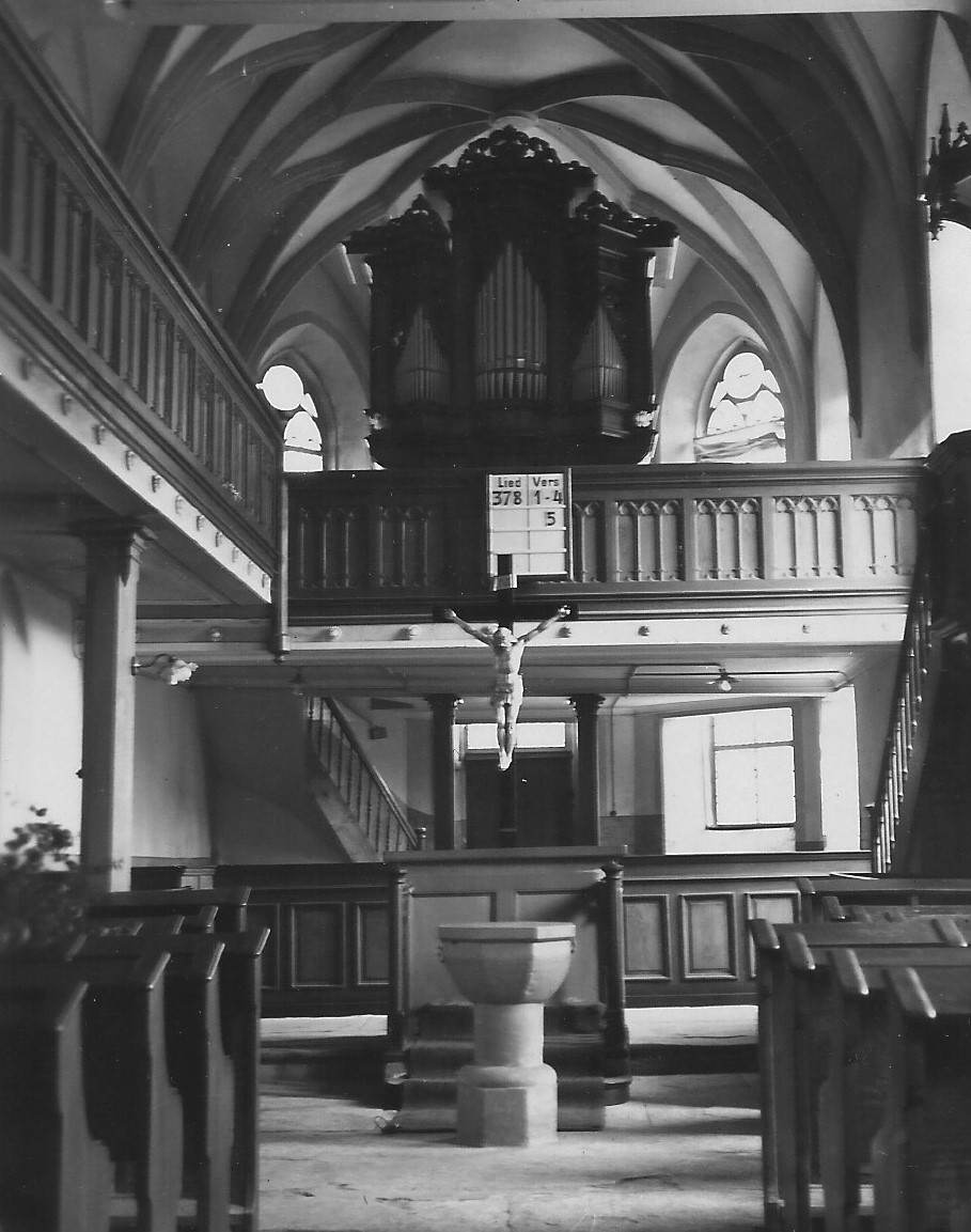 Innenansicht der Georgskirche im Jahr 1935
